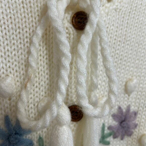 Vintage Floral Embroidered Cardigan Cream L/XL 3D Flowers Cottagecore Tie Neck - Picture 16 of 16